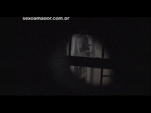❤️ Blondie se fait secrètement filmer par un voyeur du quartier caché derrière des briques creuses. ❤️❌ Porno russe at porn fr.xlxxporno.ru ❤